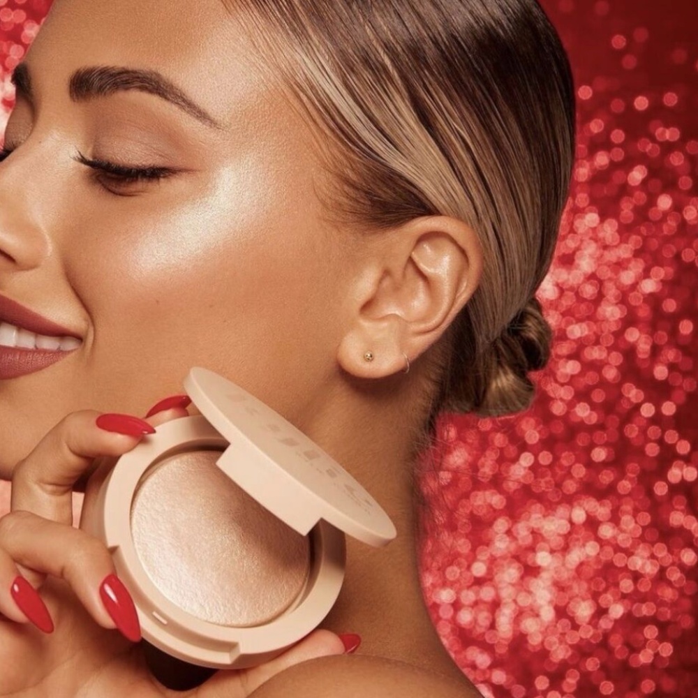 Kylie Cosmetics Winter Rose Highlighter